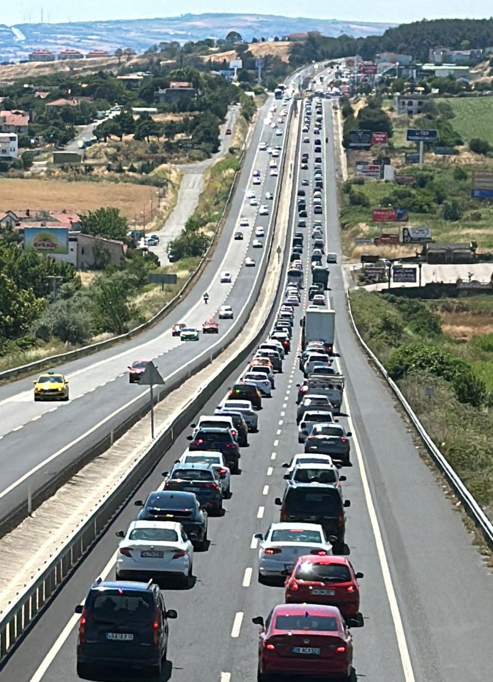 İstanbul-Tekirdağ yolunda yoğunluk sürüyor