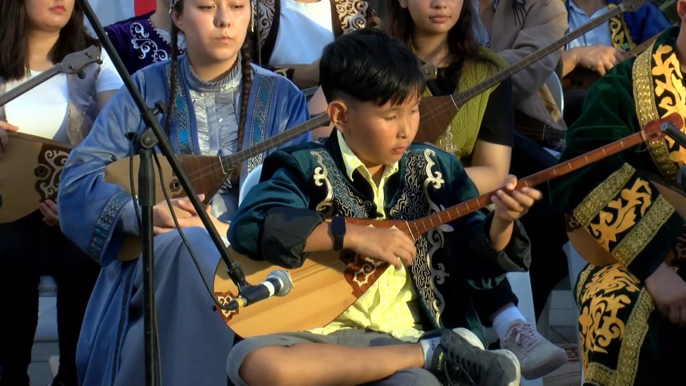 Ulusal Dombra Günü, Zeytinburnu’ndaki etkinliklerle kutlandı