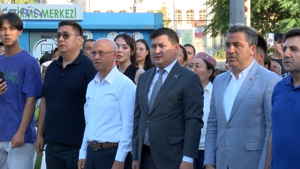 Ulusal Dombra Günü, Zeytinburnu’ndaki etkinliklerle kutlandı