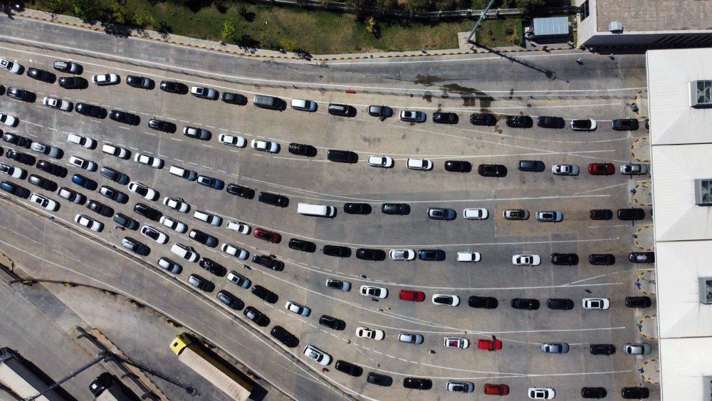 Gurbetçilerin Kapıkule'de dönüş yoğunluğu
