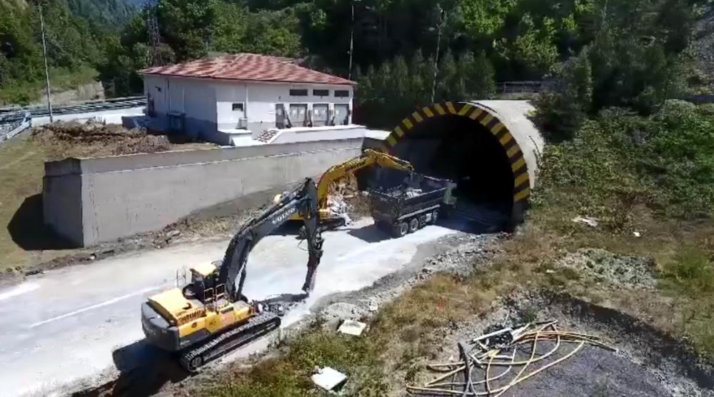 Bolu Dağı Tüneli'ndeki çalışma, planlanandan 12 gün önce bitti!