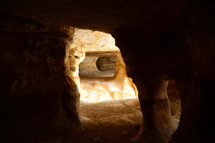 Bilikana Jori Mağara yaşam alanları 5