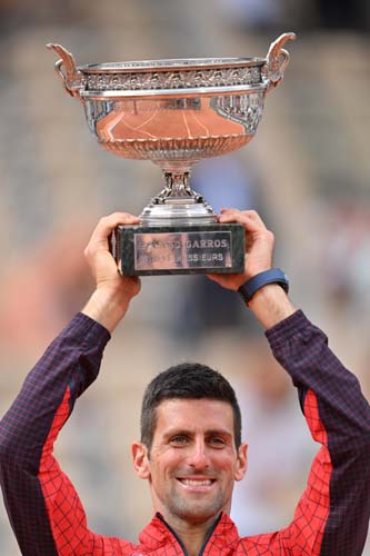 Novak Djokovic 23. Grand Slam'ini kazandı 11