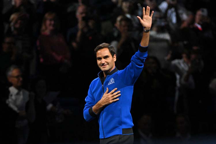 Roger Federer kortlara veda etti 5