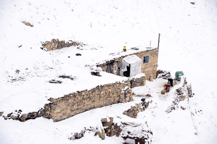 Bilikana Jori Mağara yaşam alanları 4