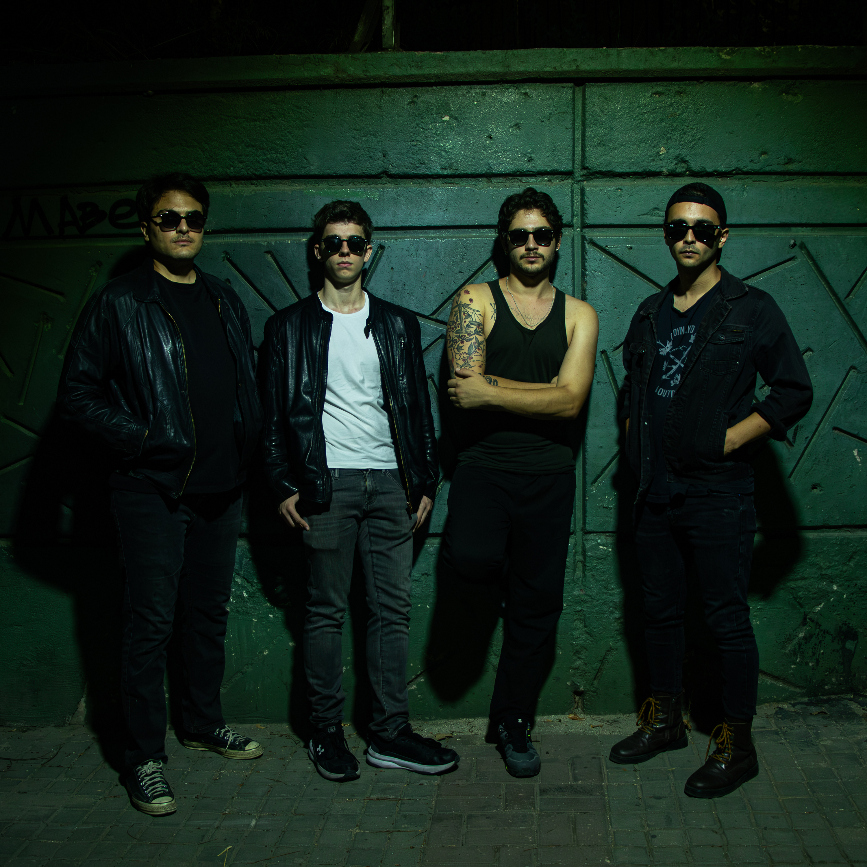 Müzik dünyasına bugün giren hitler 6