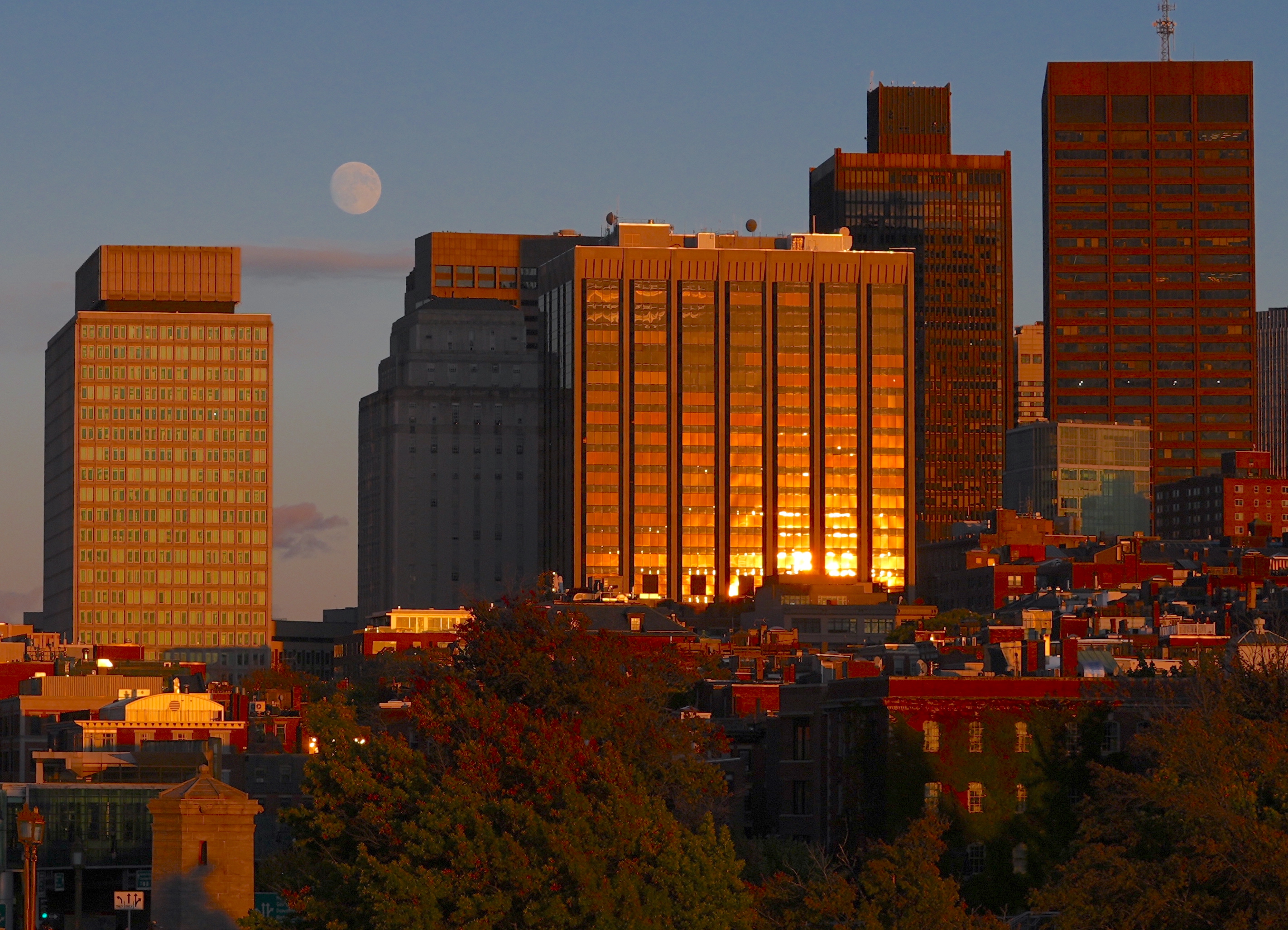 Dolunay görenleri kendisine hayran bıraktı 2