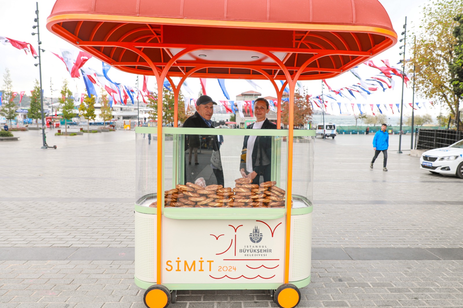 İstanbul'un yeni simit arabaları beğeni topladı 3
