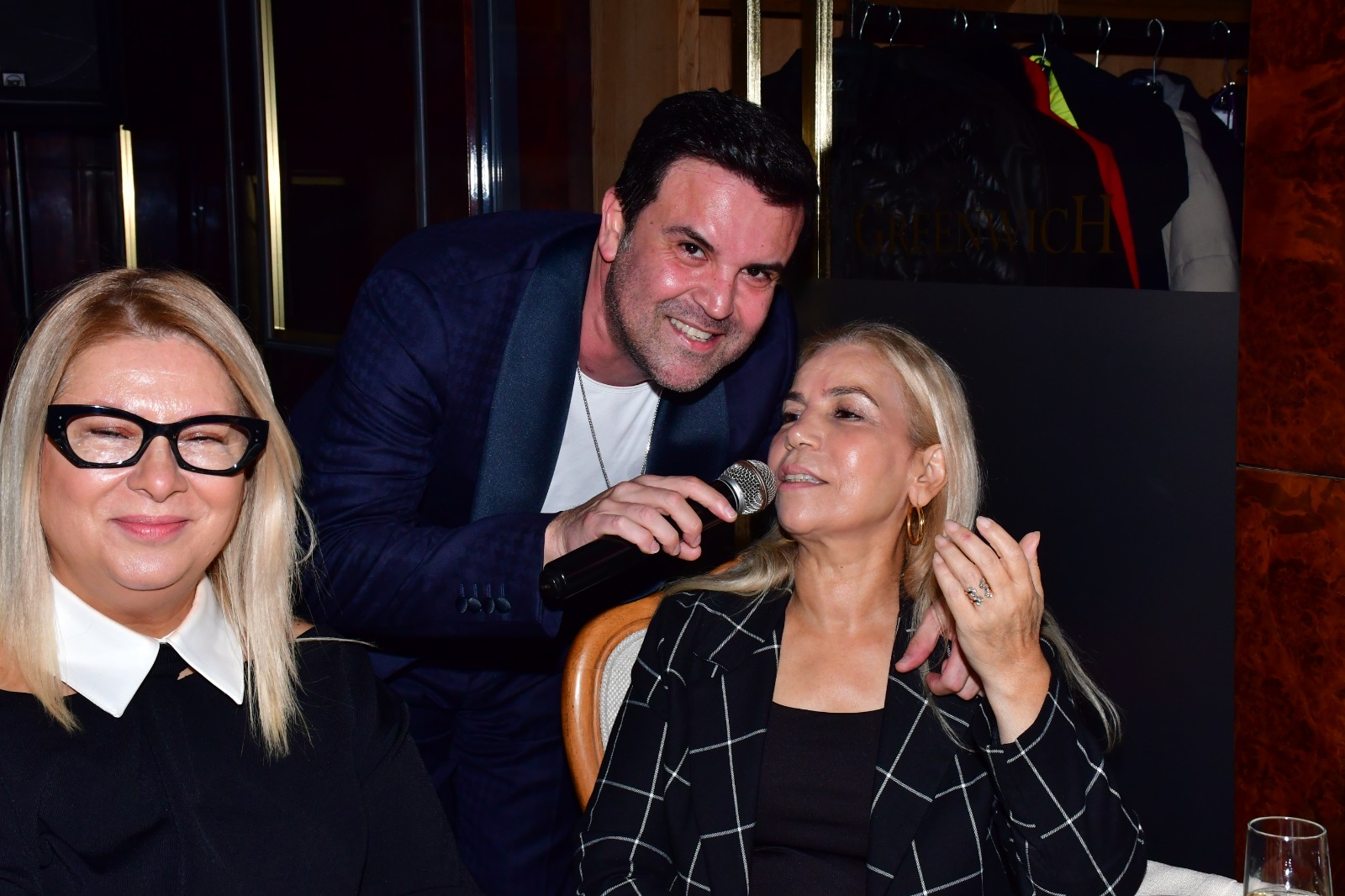 Alaturka müziğin sevilen sesi İsmail Özkan'a sürpriz kutlama 3