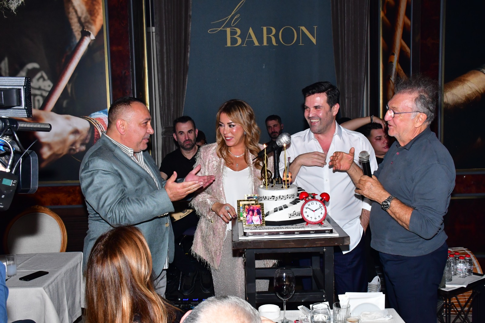 Alaturka müziğin sevilen sesi İsmail Özkan'a sürpriz kutlama 2