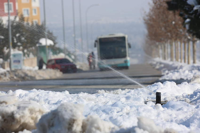 Meram'da rötar fıskiye sistemi kışa hazır 7