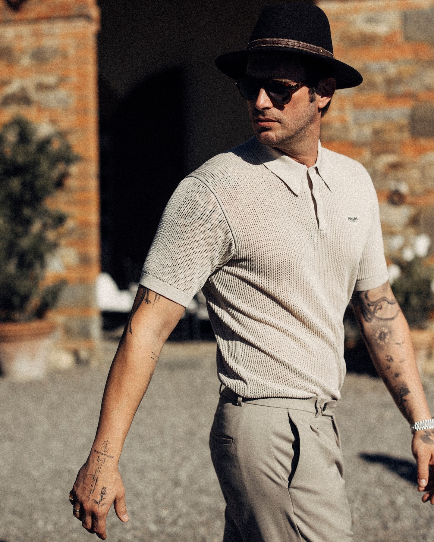 Tüm gözler onların üzerinde! Kıvanç Tatlıtuğ ve Başak Dizer'den Toskana tarzı 7