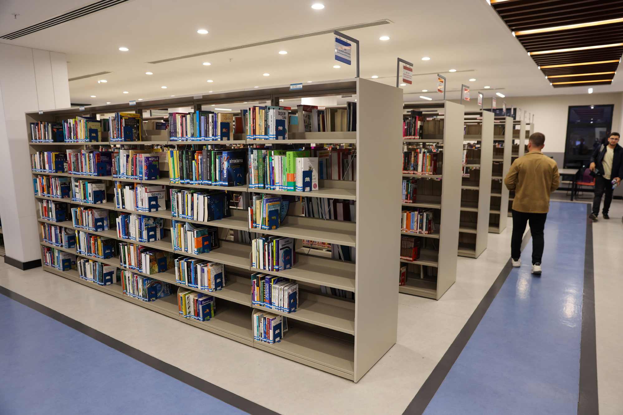 Yeni Nesil Şehir Kütüphanesi buluşma noktası oldu 4