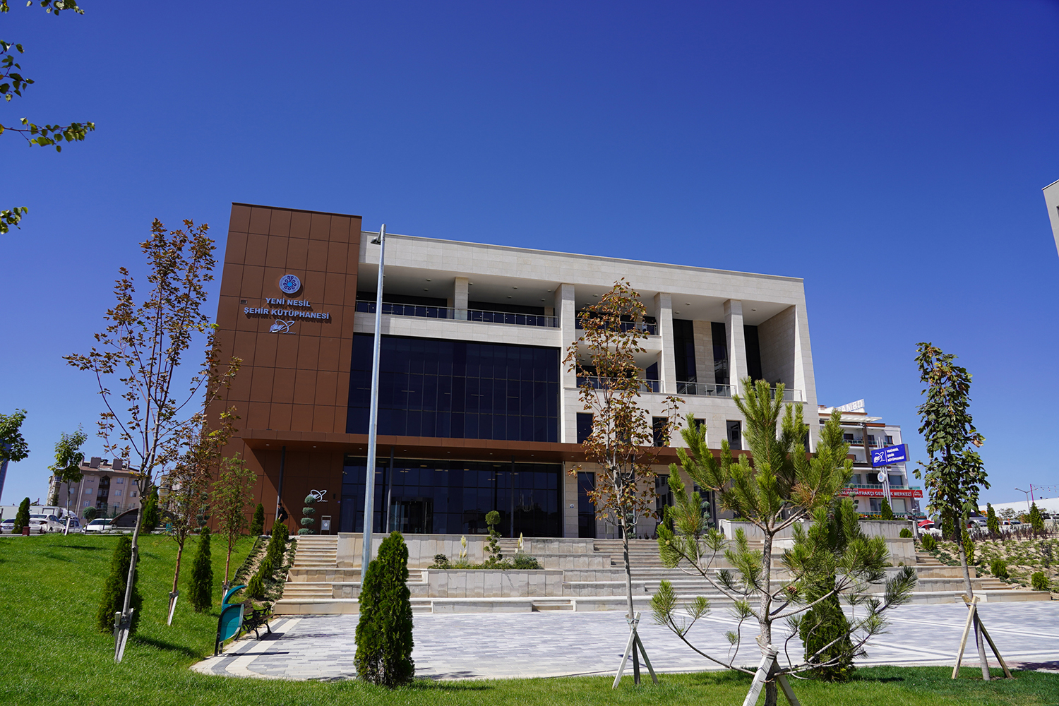 Yeni Nesil Şehir Kütüphanesi buluşma noktası oldu 1