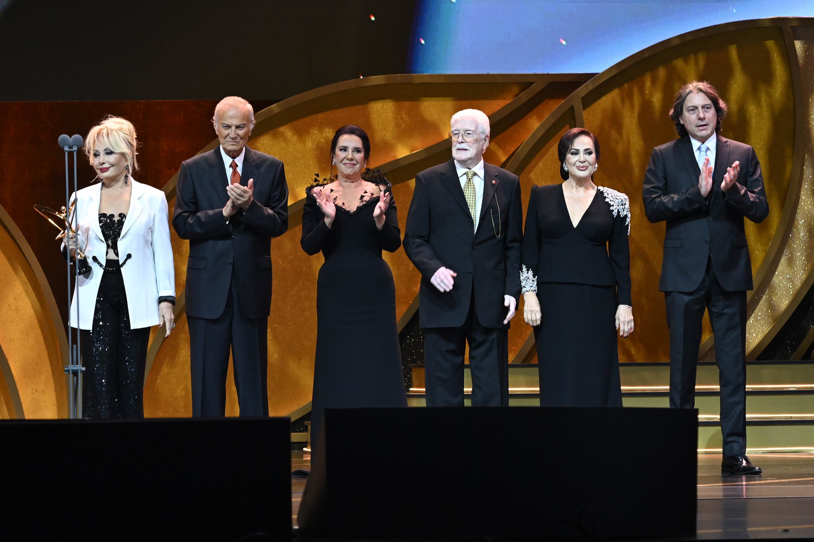 50. Yılında Pantene Altın Kelebek Ödülleri Sahiplerini Buldu 1