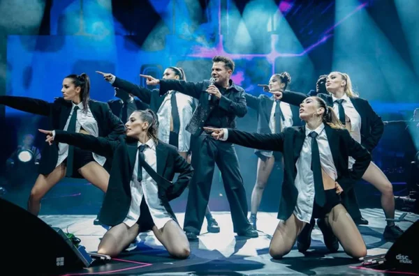 Ünlülerin yılbaşı konser ücretleri dudak uçuklattı 6