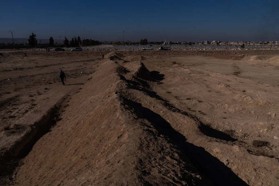 Şam'da toplu mezar olduğu iddia edilen alan görüntülendi 9