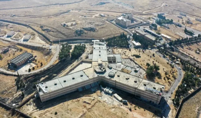 İnsan Mezbahası Suriye Sednaya Hapishanesi'nde kan donduran görüntüler 7