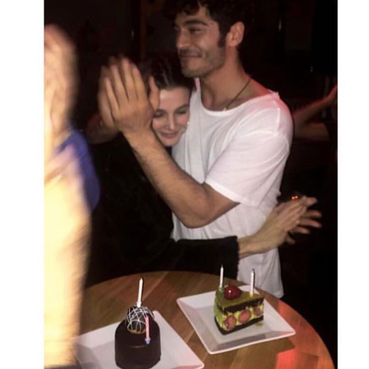 burak deniz büşra develi doğum günü
