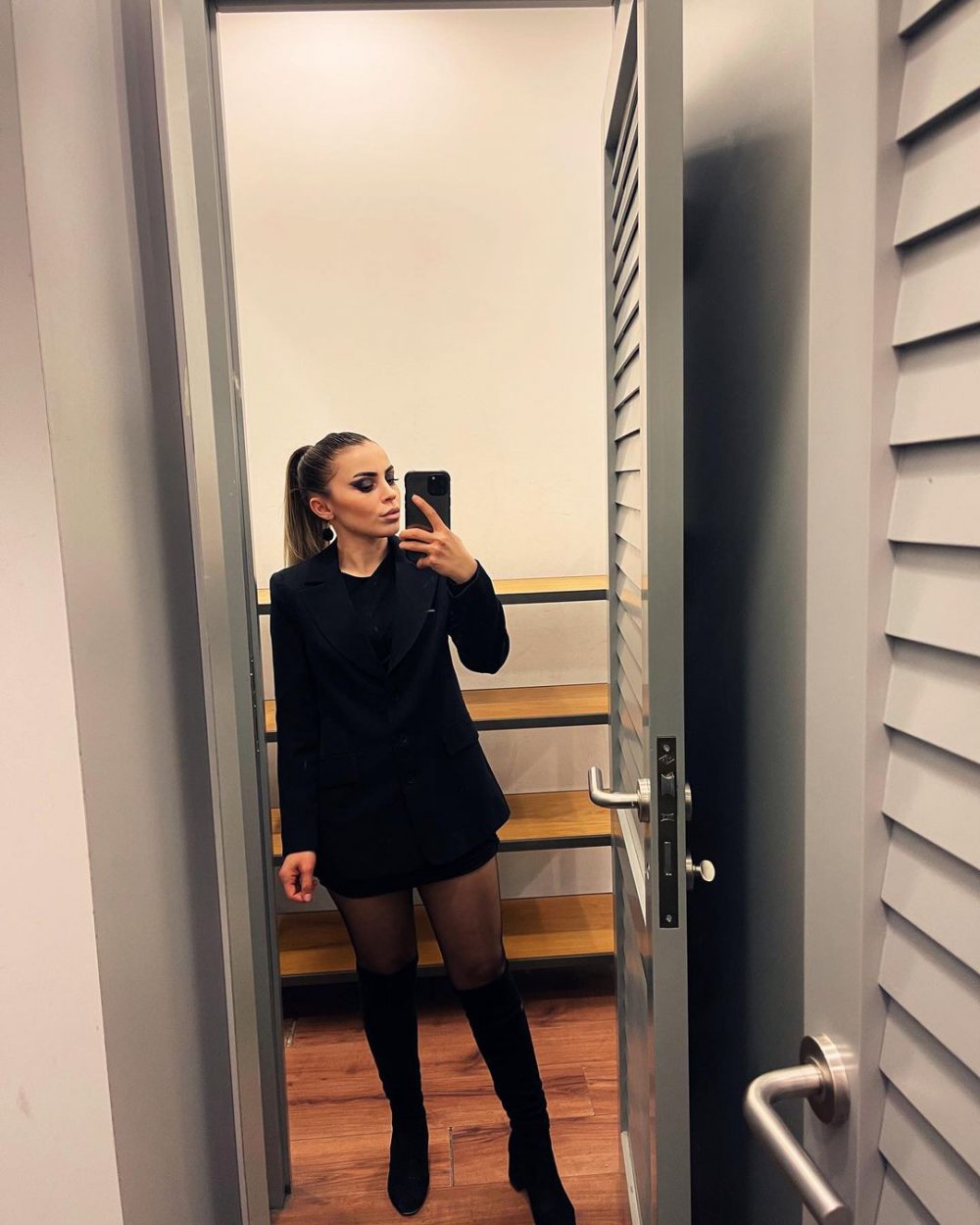 Gelin Evi Tülay Tandoğan Öksüzali