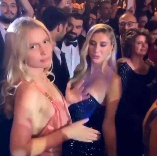 aleyna tilki ve şeyma subaşı dans