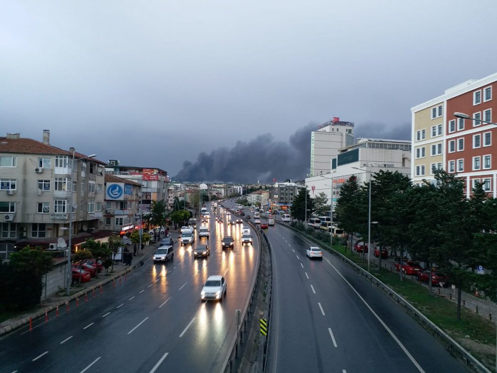 esenyurt fabrika yangını