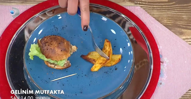 Gelinim Mutfakta mini hamburger ve fırında patates malzemeleri