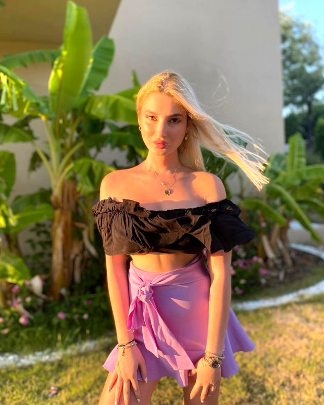 roza sabah seksi fotoğrafları