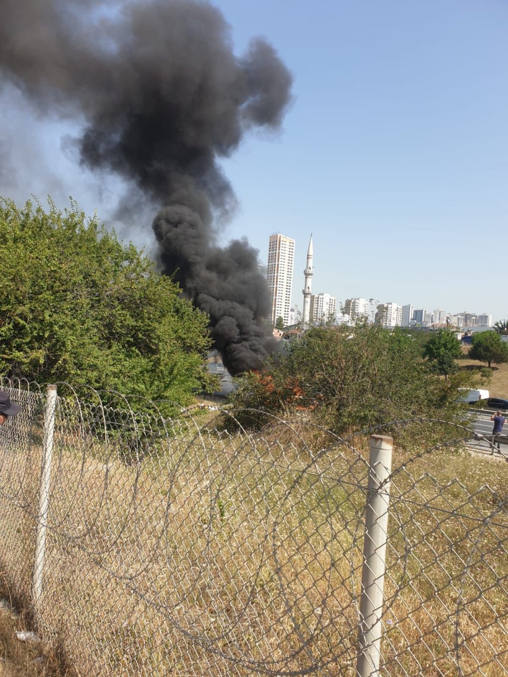 esenyurt otomobil yangın