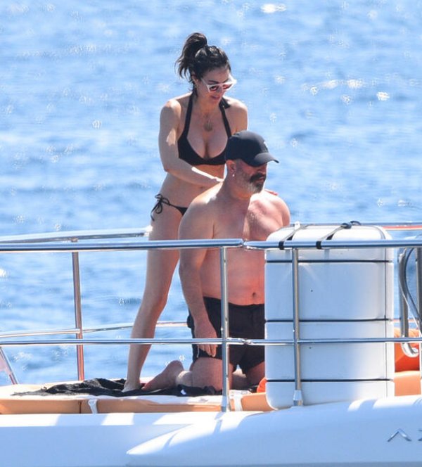 defne samyeli bikini