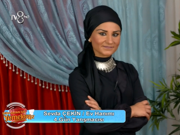 Zuhal Topal'la Yemekteyiz Sevda Çekin kimdir? Kaç yaşında, nereli ve Instagram hesabı