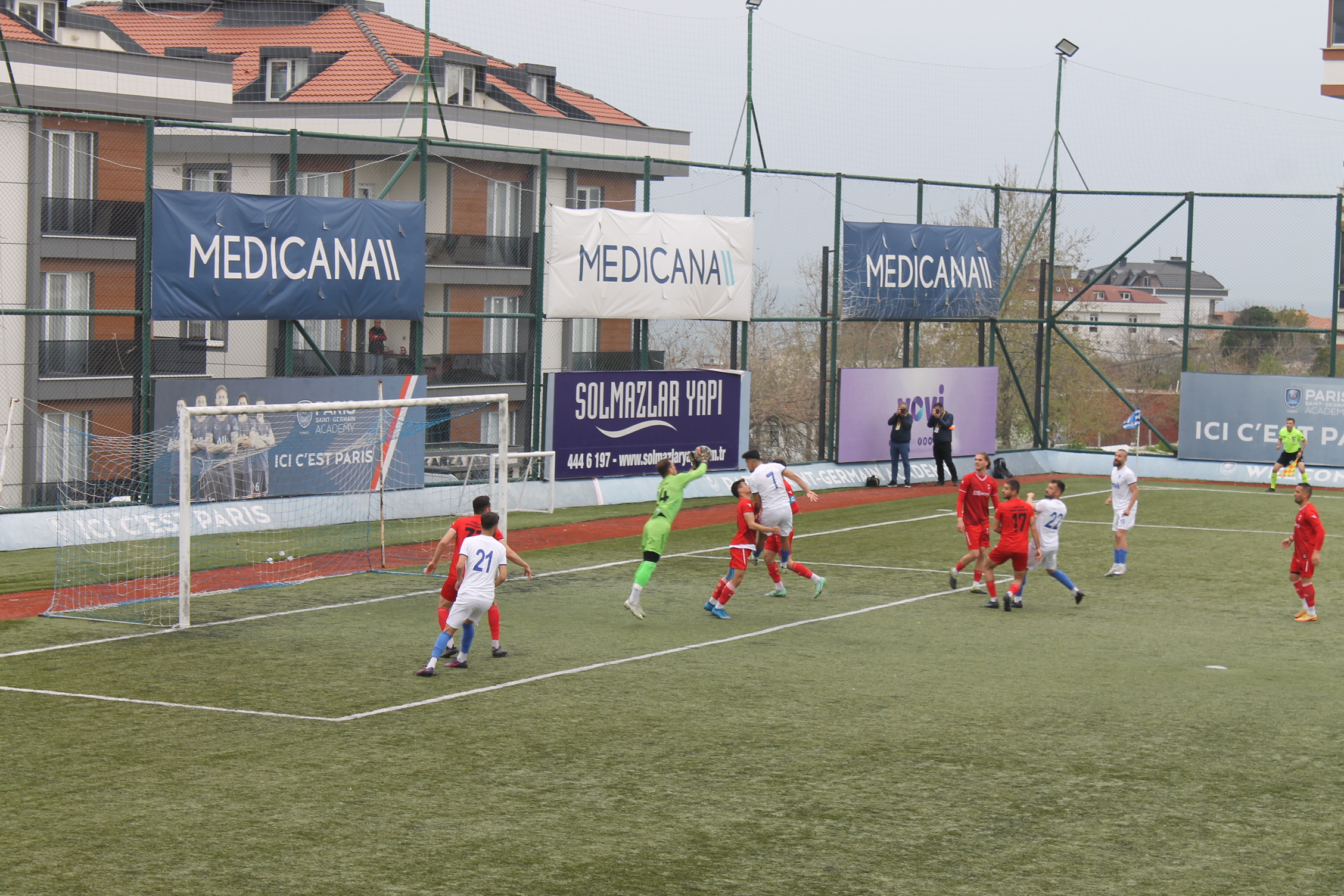Beylikdüzü Spor Kulübü'nden muhteşem geri dönüş: 3-2