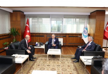 Başkan Büyükkılıç, Kayseri Vergi Dairesi Başkanı Kaya'yı ağırladı