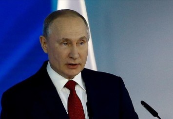 Putin, Ukrayna'ya zayıflatılmış uranyumlu mühimmat gönderilirse gereken cevabın verileceğini söyledi