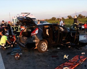 Aksaray'da trafik kazası: 2 ölü, 6 yaralı