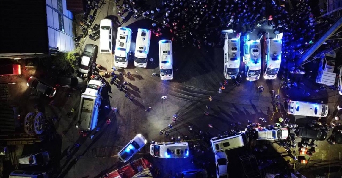 Maden ocağında meydana gelen patlamada yaralanan işçiler ambulans uçakla İstanbul'a getirildi