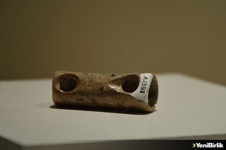 8 bin 600 yıllık flüt ilk kez sergilendi