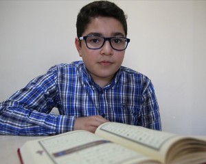 Mardin'de 8 ayda hafız olan 12 yaşındaki Bilal, Türkiye birincisi olmak için çalışıyor