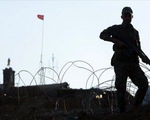 İçişleri Bakanı Soylu, Elazığ'da 2 teröristin teslim olduğunu bildirdi