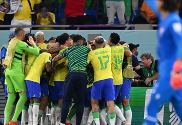 2'de 2 yapan Brezilya son 16 turuna yükseldi
