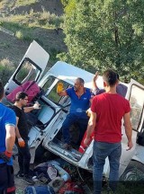 Siirt'te şarampole devrilen minibüsteki 4 kişi öldü, 6 kişi yaralandı