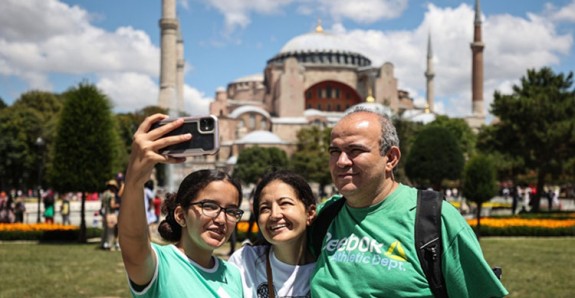 İstanbul 8 ayda 10 milyondan fazla yabancı turist ağırladı