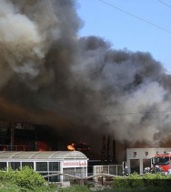 Kırklareli'nde mobilya fabrikasında çıkan yangın kontrol altına alındı
