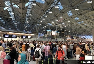 Avrupa ve ABD'de havalimanlarında kaos