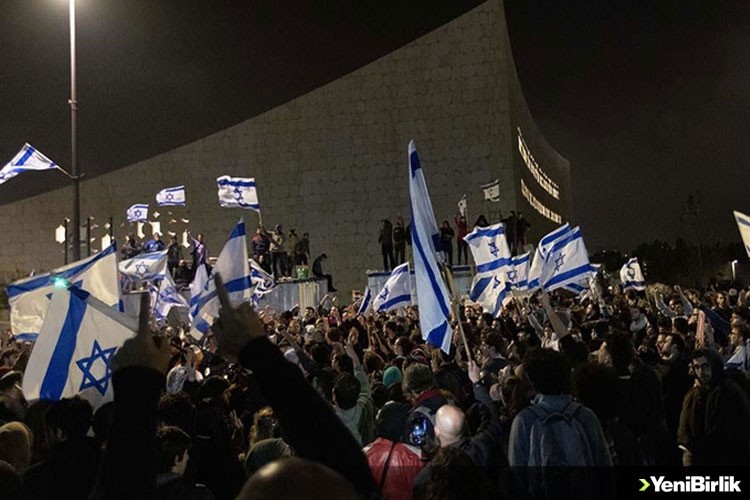 İsrail'de bazı belediye başkanları, Netanyahu'nun ofisi önünde açlık grevine başlıyor