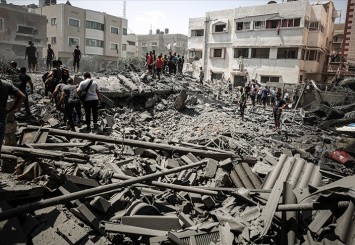 İsrail'in Gazze'nin güneyine saldırısında onlarca kişi yaralandı