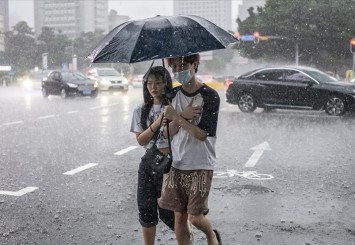 Çin yaz aylarına ortalamanın üzerinde sıcaklık ve yağışla girdi