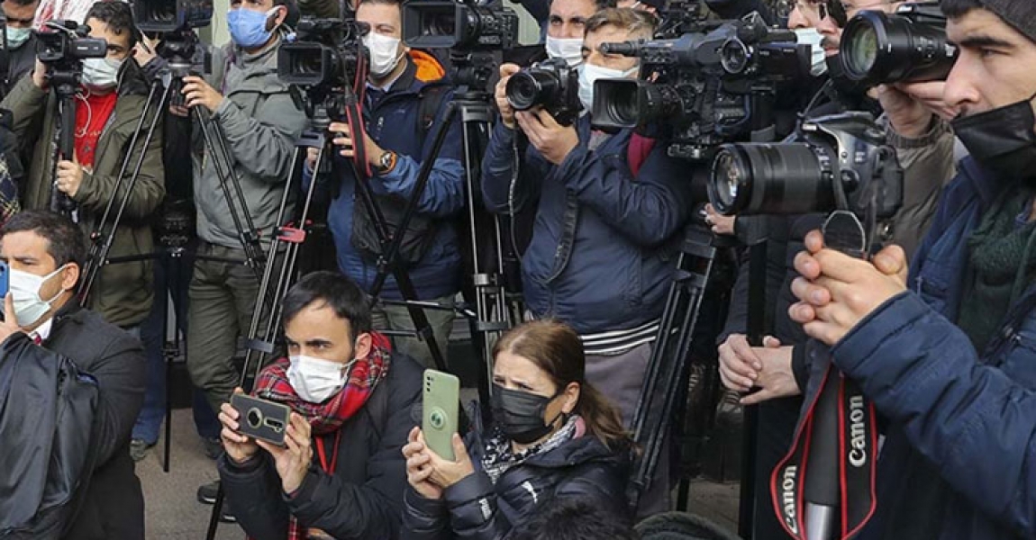 İstanbul'daki gazeteciler mesleklerini yaparken yaşadıkları zorlukları anlattı