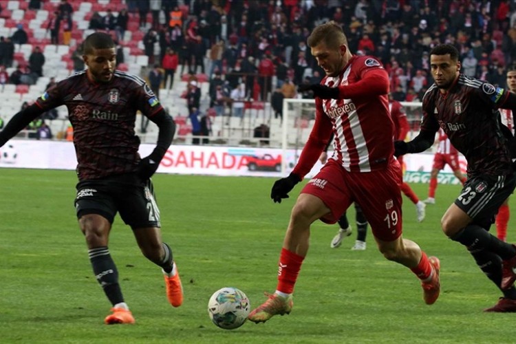 Beşiktaş Demir Grup Sivasspor deplasmanından puansız döndü