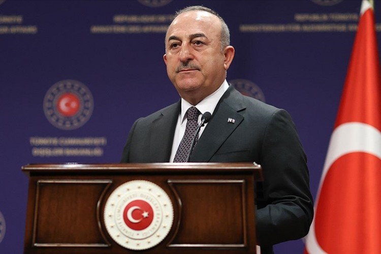 Dışişleri Bakanı Çavuşoğlu, temaslarda bulunmak için Mısır'a gitti